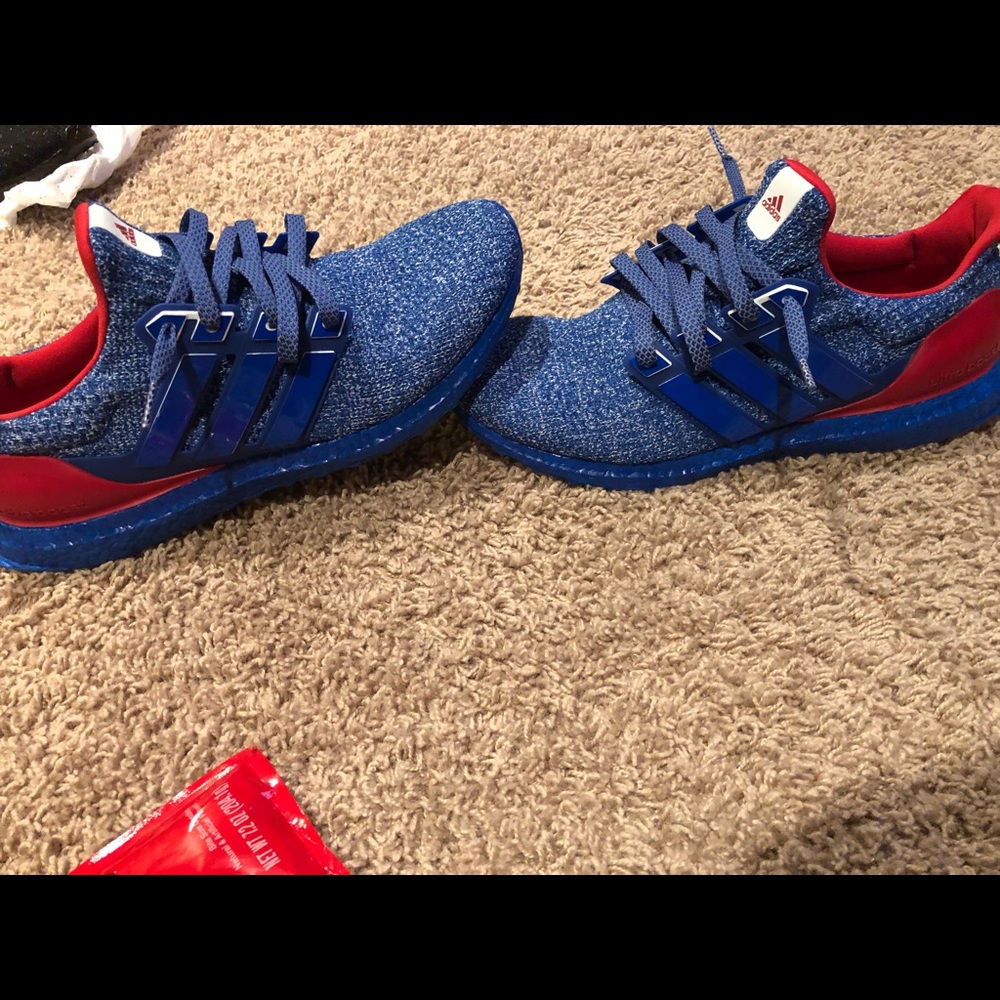 Custom Ultraboost 4.0 - Picture 2 of 2